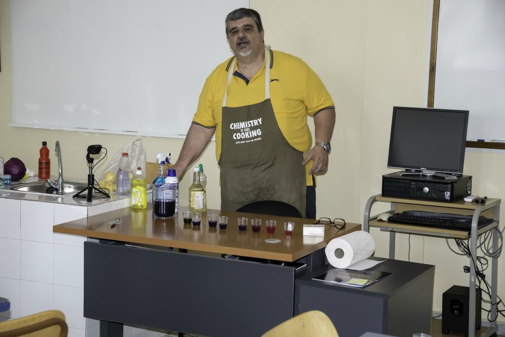 Μανώλης Αλισαβάκης, "Κουζινοχημεία"